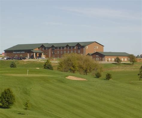 deer valley hotel barneveld wi.